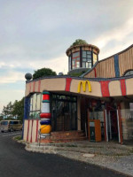 Mcdonald's Bad Fischau outside