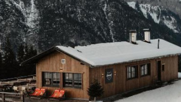 Katzenkopf Hütte outside