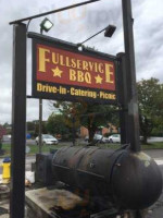 Full Service BBQ outside