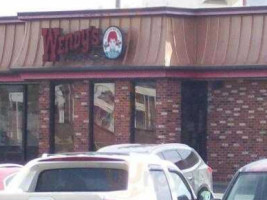 Wendy's Restaurant outside