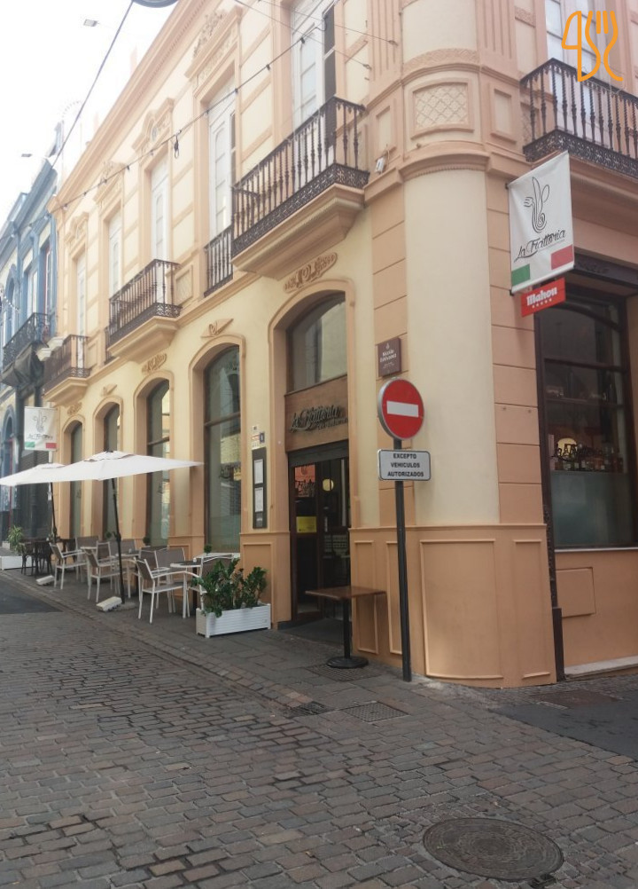 restaurant image