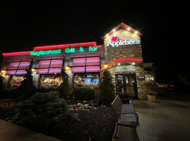 Applebee's outside