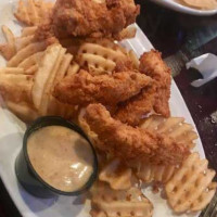 Walk On's Sports Bistreaux Shreveport food