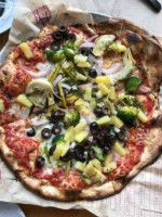 Mod Pizza food