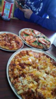 Pappas Pizza Pi food