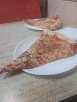 Emilio's Pizza food