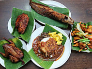 Rumah Makan Si Mbak inside