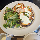 Le Pain Quotidien food