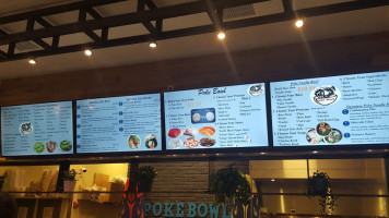 Poke Bowl Co inside