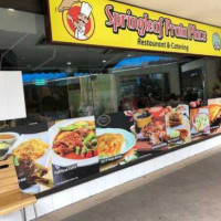 Springleaf Prata Place@sunset Way food