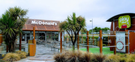 Mcdonald's outside