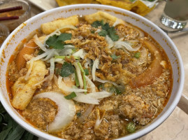 Dong Huong food