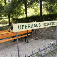 Ufergasthaus food