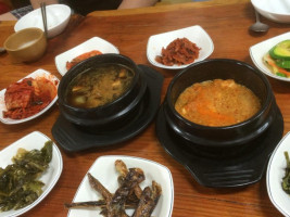 둔내민속촌식당 food