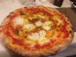 Pizzeria All'albera food