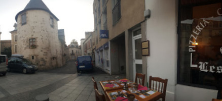 Crêperie Les Forges inside