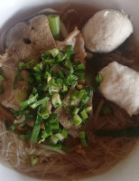 ก๋วยเตี๋ยวป้าตี๊ด food