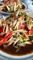 ร้านส้มตำโคราช สาขาบ่อล้อ food