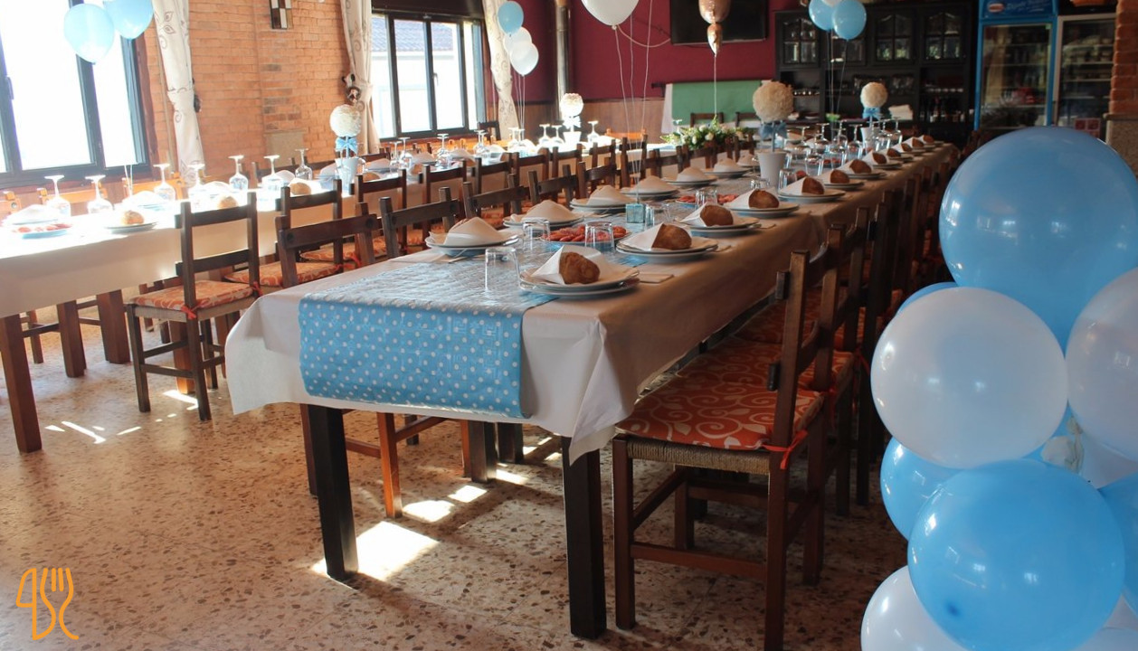 restaurant image