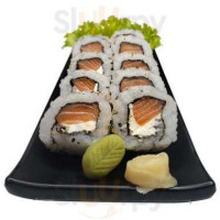 Shae Sushi Foz food