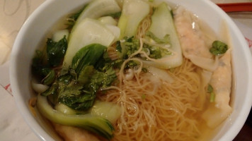 New Mee Fung Restaurant food