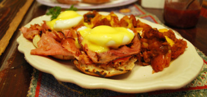 Lucile's Creole Cafe food