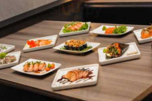 Carioca Sushi food