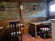 Ye Olde Crowne inside