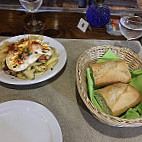 Cafe E Acevino food