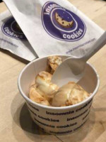 Insomnia Cookies food