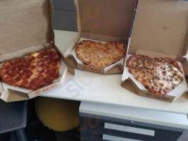 Pizza Hut food