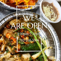 Chavelos Mexican Grill food