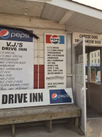 VJ's Drive Inn outside