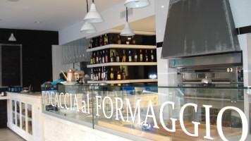 Pizzeria Del Ponte food