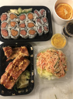 Akura Sushi food