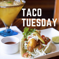 Steamer's Grillhouse food