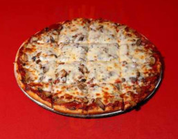 B&c Pizza Saginaw food