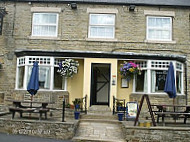 The Cross Keys inside