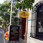 Josefas Desayunador outside