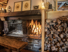 Le Moulin De Beauchamps inside