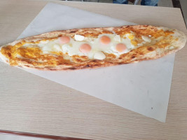 Akın Pide Salonu food