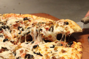 Joto's Pizza food