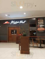 Pizza Hut inside