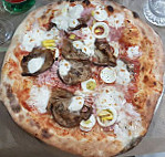 Pizzeria L'angolo Etna Rosso food