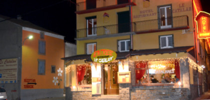 Hotel Restaurant Lassus outside