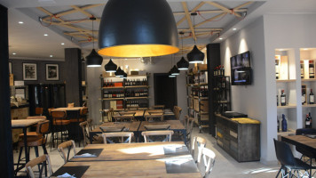 Enoteca La Bolgherese food