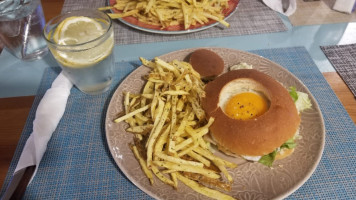 Hamburguers E Companhia food