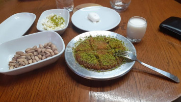 Erçelebi Kömürde Kadayıf food