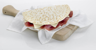 Piadina Ciliegia food