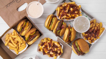 Shake Shack First National Building Downtown Detroit food